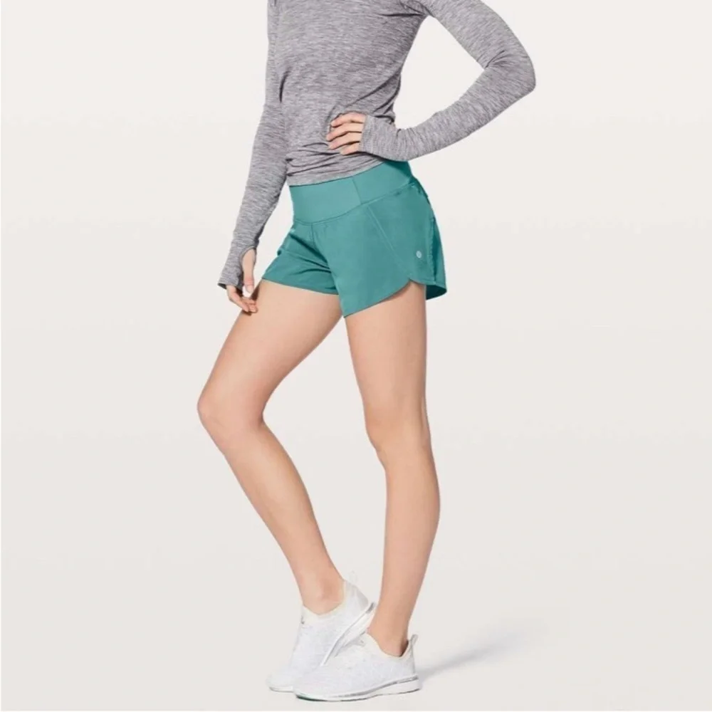 Lululemon size 6 Run Times Short II *4" Sea Green